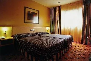 San Emeterio Hotel 2*