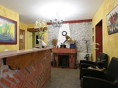 San Emeterio Hotel Isla