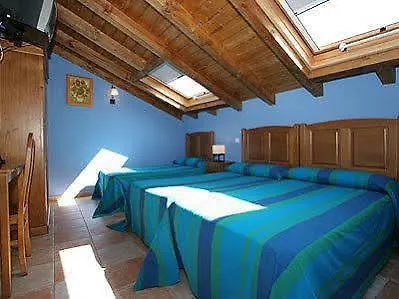 San Emeterio فندق