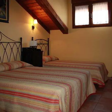 San Emeterio 2* Isla