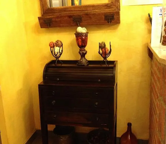 San Emeterio Hotel Isla