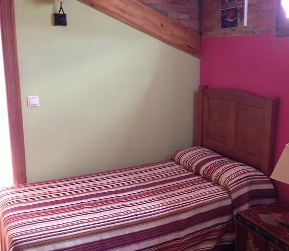 San Emeterio Hotel Isla